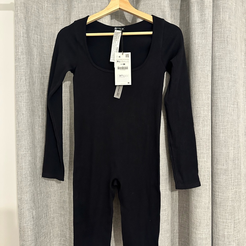 Zara Black Ribbed Long Sleeve Bodysuit